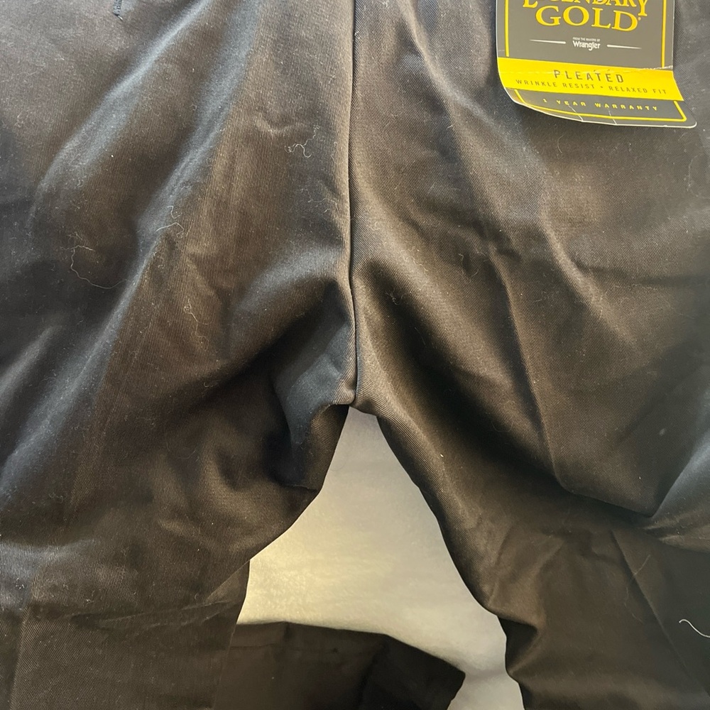 Men’s Legendary Gold Brown Pleated Pants. 34 x 30. NWT